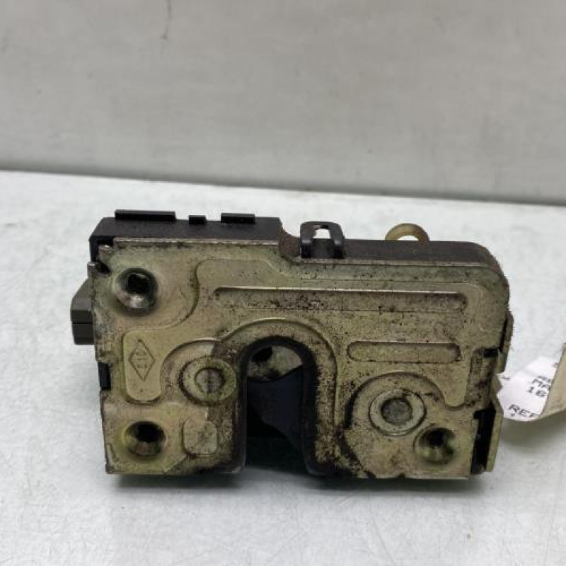 Serrure avant gauche RENAULT MASTER 2 Photo n°1