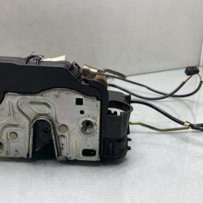 Serrure avant gauche MERCEDES CLASSE E 211 Photo n°1