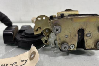 Serrure avant gauche TOYOTA RAV4 2