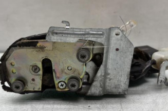 Serrure de coffre TOYOTA RAV4 2 Photo n°1