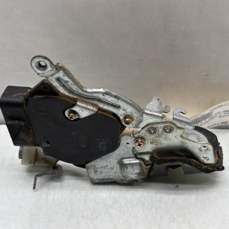 Serrure de coffre TOYOTA RAV4 2 Photo n°3