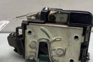 Serrure avant droit VOLKSWAGEN GOLF 3 Photo n°1