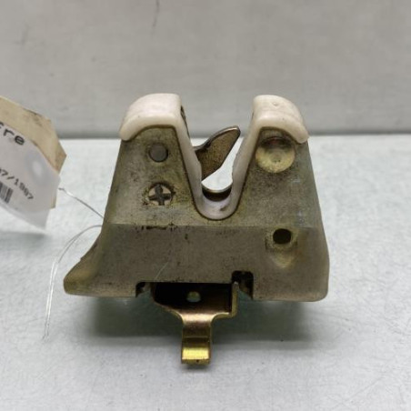 Serrure de coffre PEUGEOT 205 Photo n°1