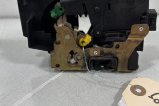 Serrure avant gauche RENAULT LAGUNA 1