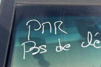 Serrure avant gauche RENAULT LAGUNA 1