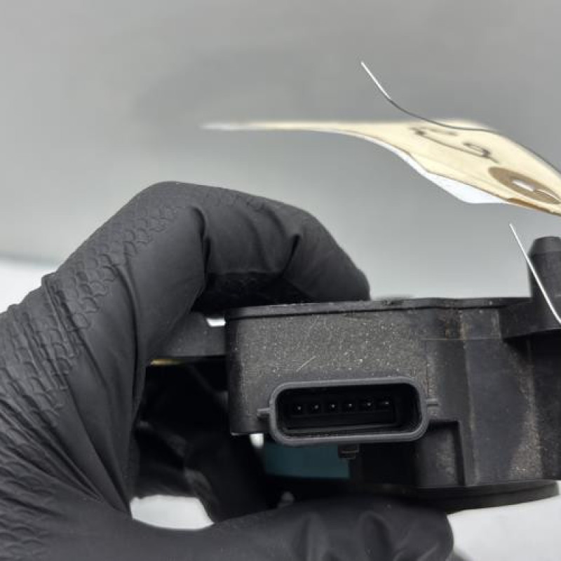 Pedale d'accelerateur RENAULT CLIO 3 Photo n°3