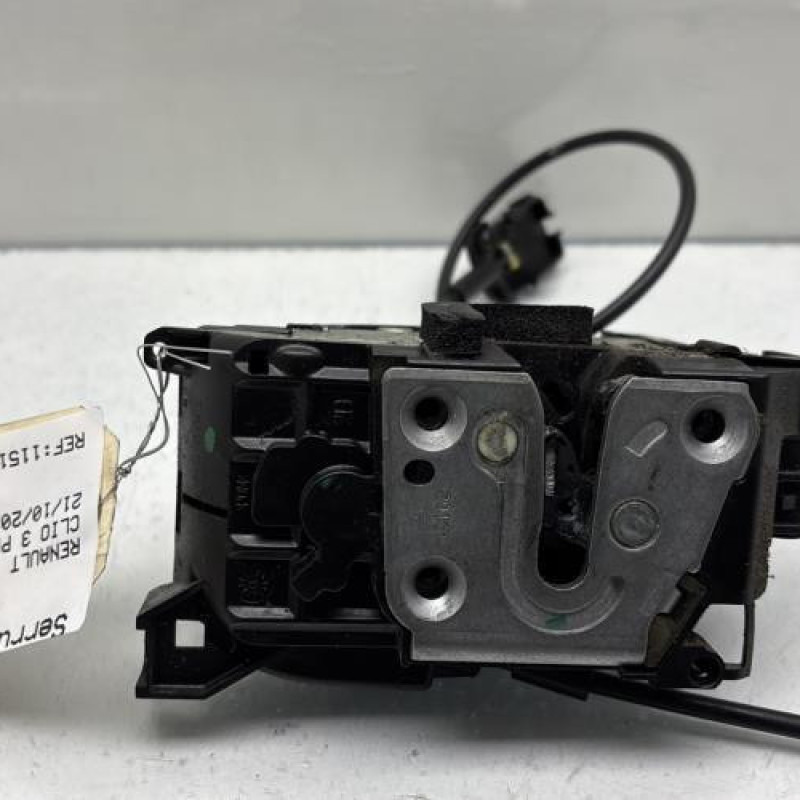 Serrure avant droit RENAULT CLIO 3 Photo n°8