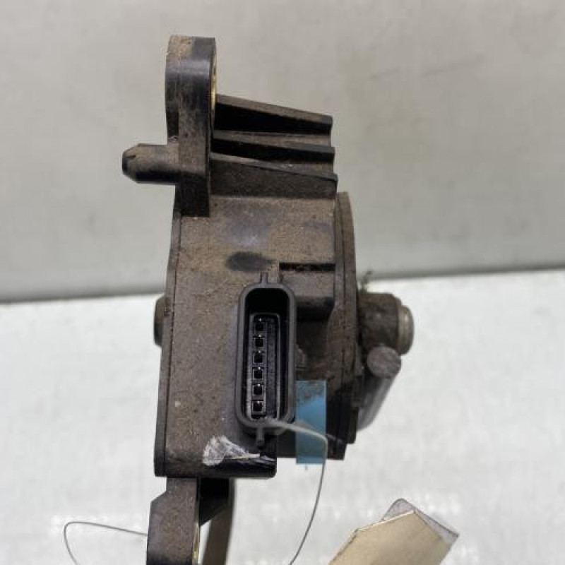 Pedale d'accelerateur RENAULT CLIO 3 Photo n°2