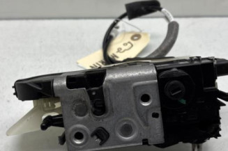 Serrure avant gauche PEUGEOT 208 1