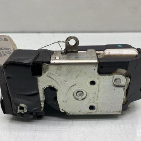 Serrure avant droit FORD FIESTA 5 Photo n°1