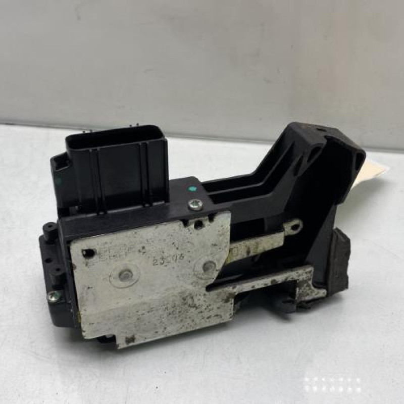 Serrure avant droit FORD FIESTA 5 Photo n°4