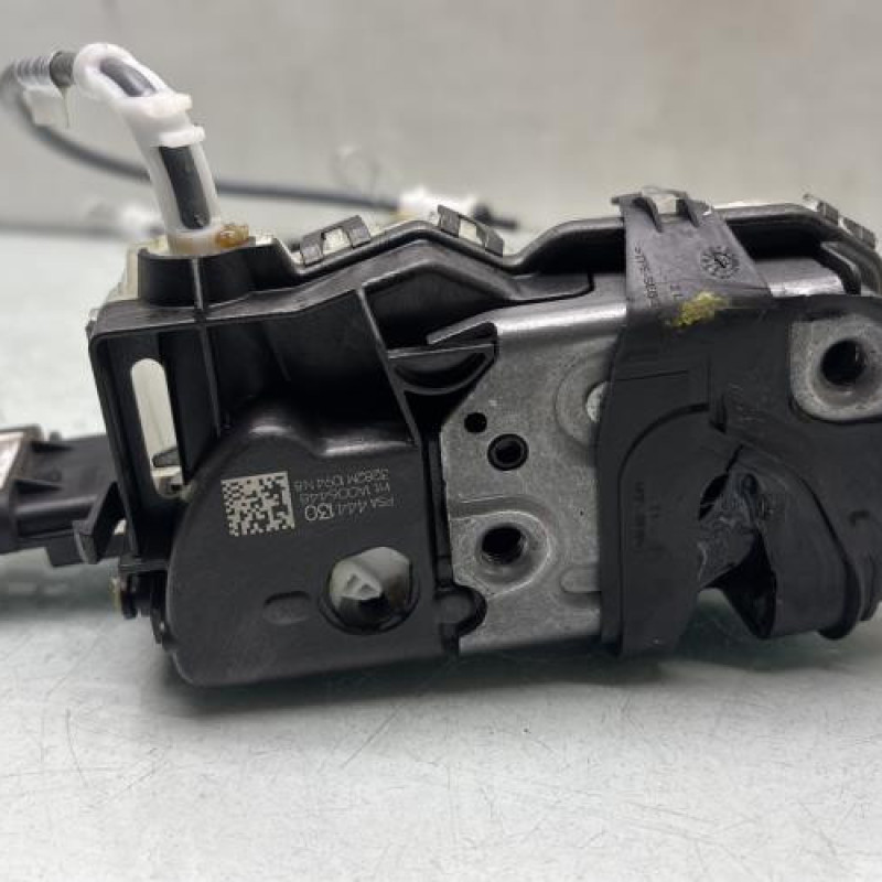 Serrure arriere gauche PEUGEOT 208 2 Photo n°1