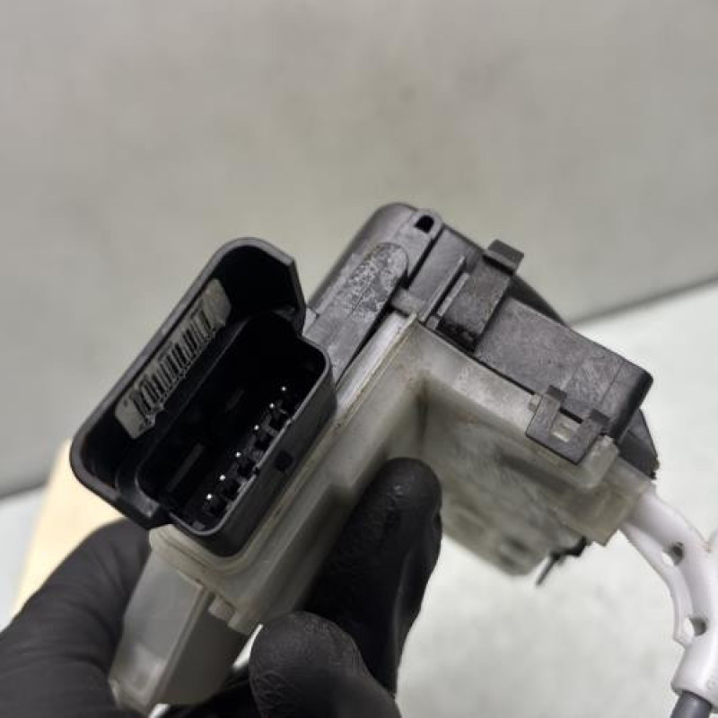 Serrure avant droit PEUGEOT 208 2 Photo n°6