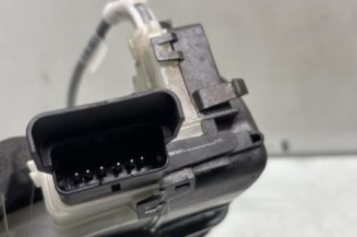 Serrure avant gauche PEUGEOT 208 2