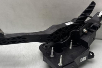 Pedale de frein PEUGEOT 208 2 Photo n°1