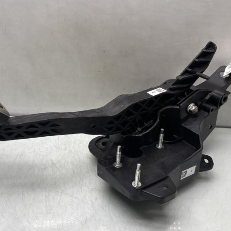 Pedale de frein PEUGEOT 208 2 Photo n°1