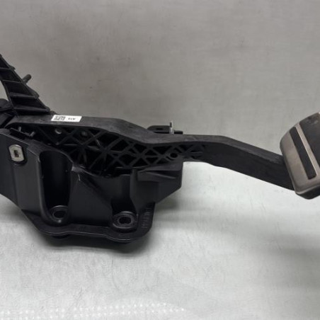 Pedale de frein PEUGEOT 208 2