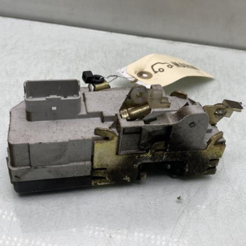 Serrure avant gauche CITROEN BERLINGO 1 Photo n°4