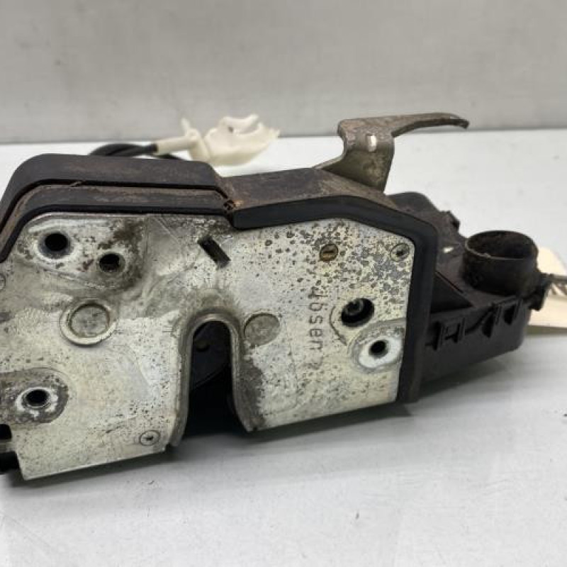 Serrure avant gauche BMW SERIE 3 E46 Photo n°1