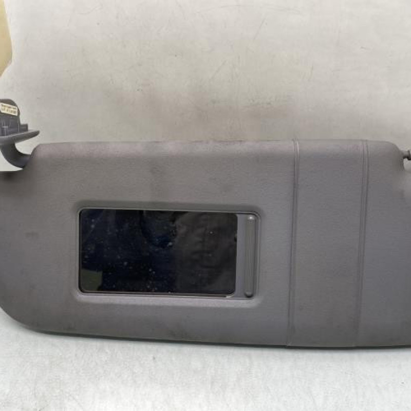 Pare soleil gauche AUDI A4 1 Photo n°1