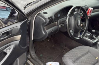 Serrure avant gauche AUDI A4 1