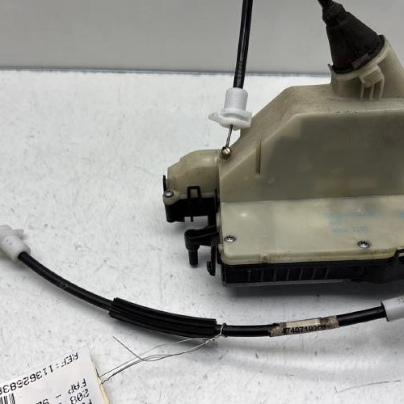 Serrure avant droit PEUGEOT 208 1 Photo n°2