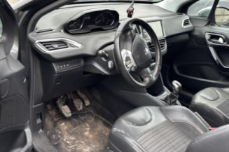 Serrure avant droit PEUGEOT 208 1