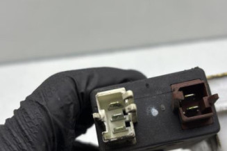 Serrure avant droit CITROEN SAXO