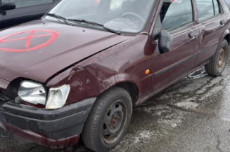 Serrure avant droit FORD FIESTA 3