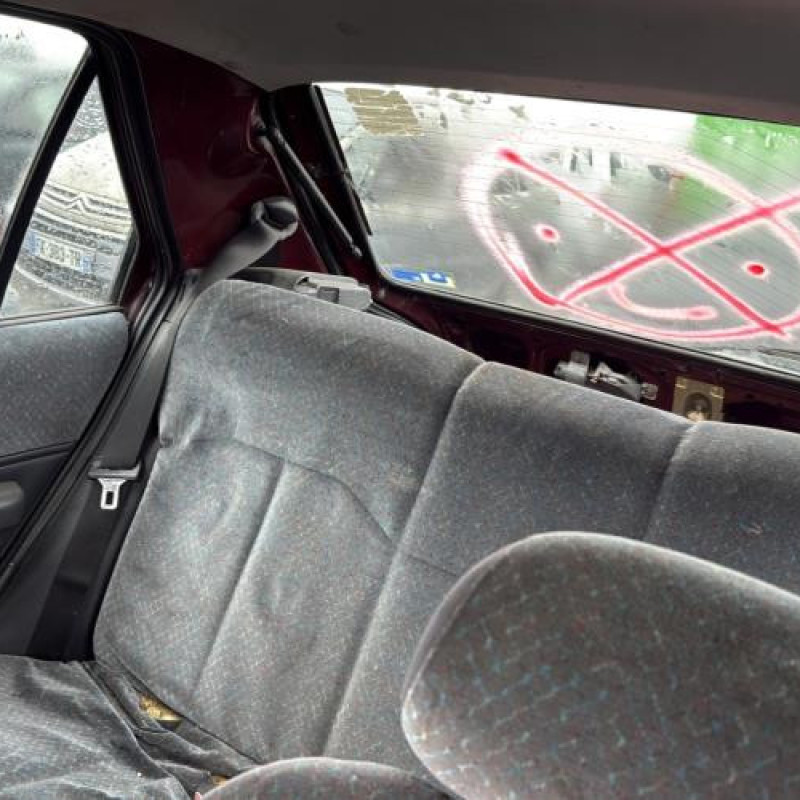 Serrure avant droit FORD FIESTA 3 Photo n°17