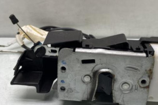 Serrure avant droit VOLKSWAGEN FOX Photo n°1