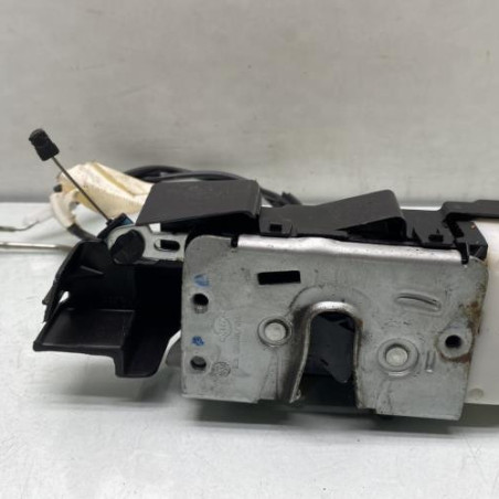 Serrure avant droit VOLKSWAGEN FOX Photo n°1