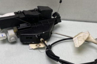 Serrure avant droit VOLKSWAGEN FOX