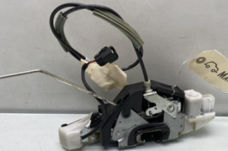 Serrure avant gauche VOLKSWAGEN FOX