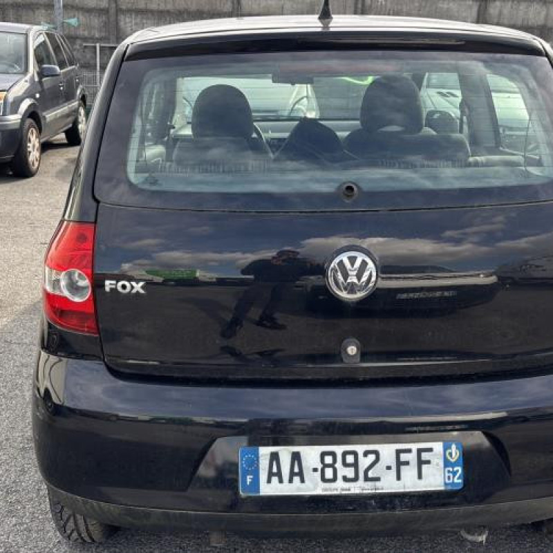 Serrure avant gauche VOLKSWAGEN FOX Photo n°9