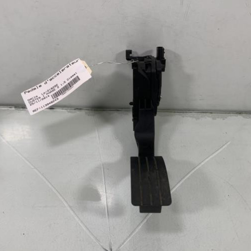 Pedale d'accelerateur DACIA DUSTER 1 Photo n°1