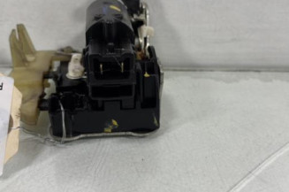 Serrure avant droit DACIA DUSTER 1