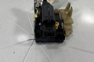 Serrure avant gauche DACIA DUSTER 1