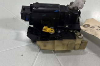 Serrure avant gauche DACIA DUSTER 1