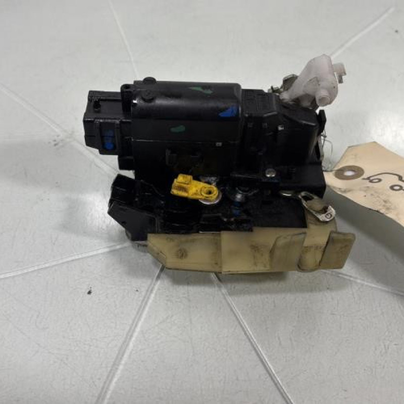 Serrure avant gauche DACIA DUSTER 1 Photo n°4