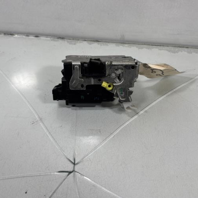 Serrure avant gauche DACIA DUSTER 1 Photo n°7