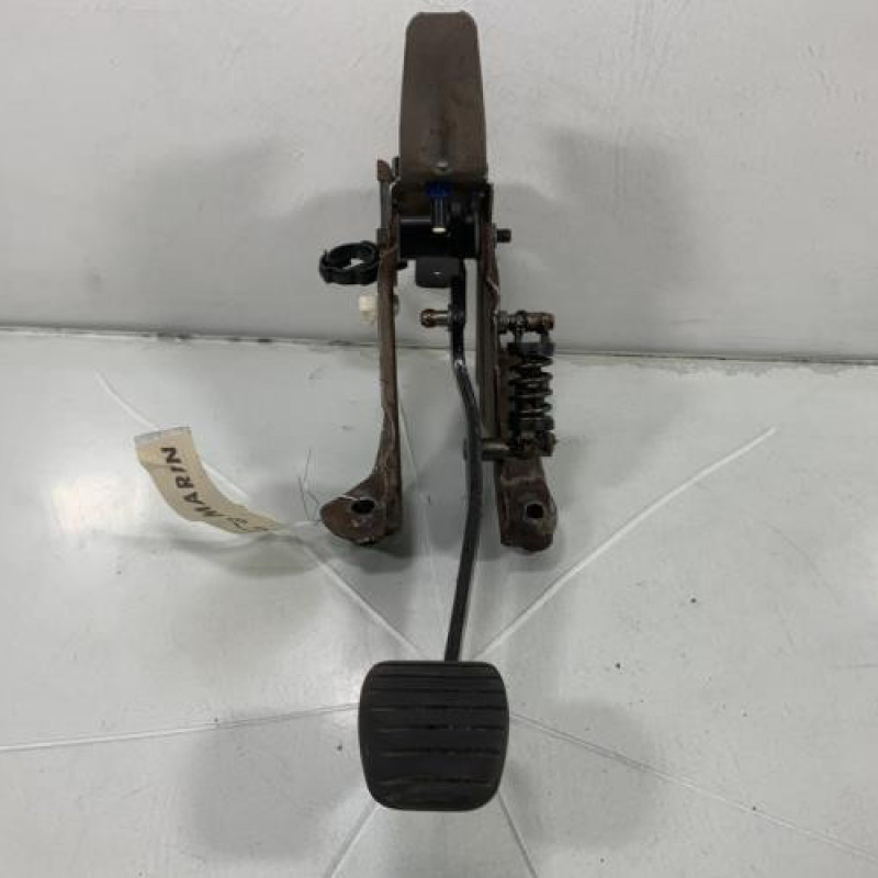 Pedale d'embrayage DACIA DUSTER 1 Photo n°1