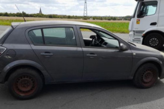 Serrure avant gauche OPEL ASTRA H