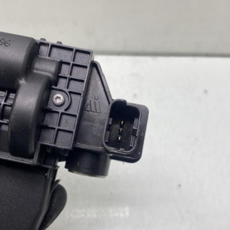 Serrure de coffre PEUGEOT 5008 1