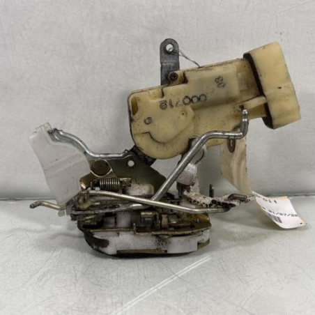 Serrure avant droit TOYOTA YARIS 1 Photo n°1