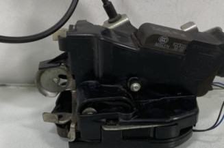 Serrure avant droit MERCEDES VITO 639