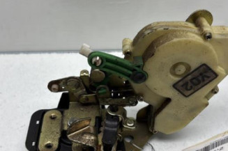 Serrure arriere droit KIA SORENTO 1