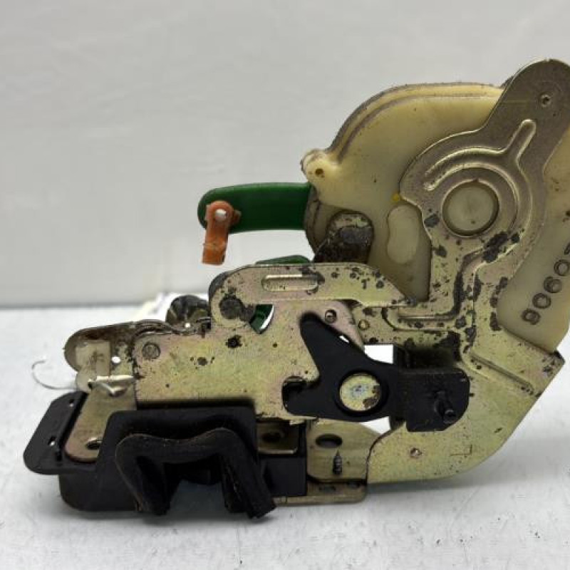 Serrure arriere gauche KIA SORENTO 1 Photo n°4