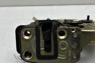 Serrure arriere gauche KIA SORENTO 1