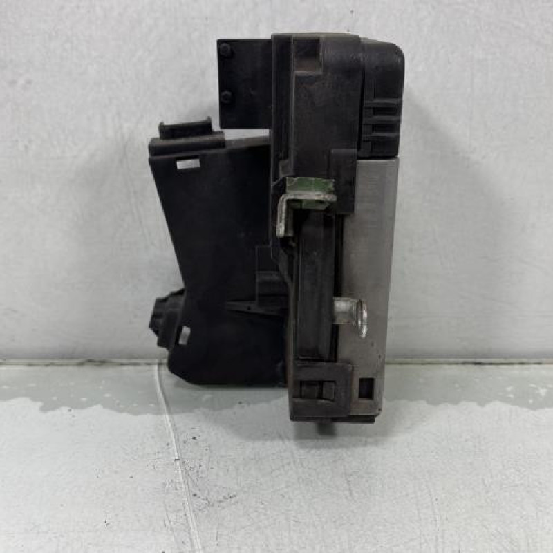 Serrure avant gauche OPEL CORSA C Photo n°4